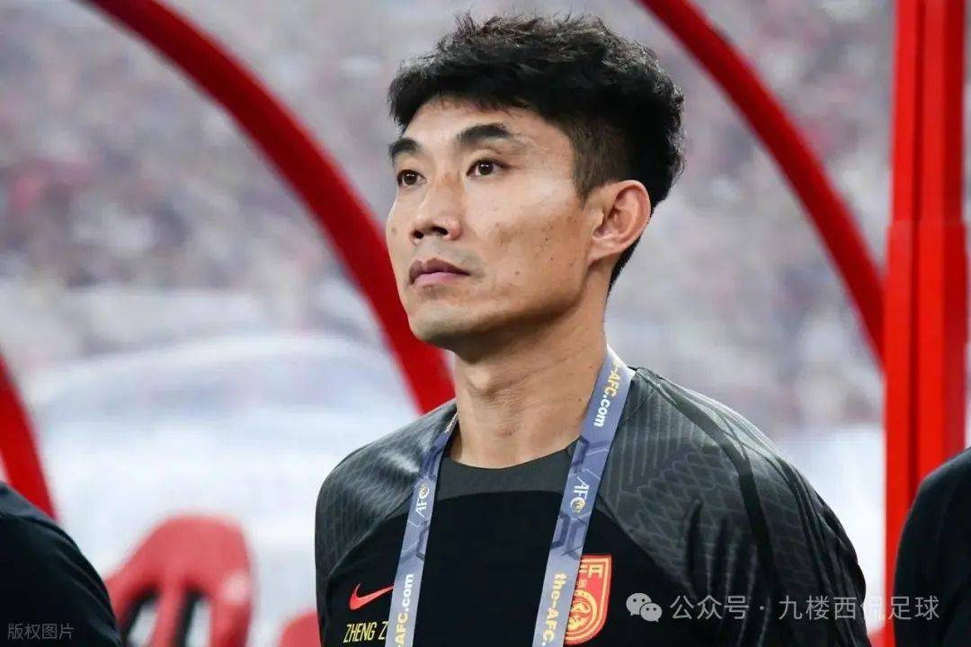 足球明星郑智助教加盟国内俱乐部，球迷期待领跑的简单介绍