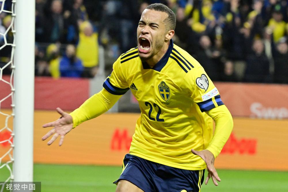 波兰绝杀瑞典，苏亚雷斯爆发神勇的简单介绍